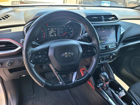 Used 2023 Chevrolet TrailBlazer RS w/ Convenience Package AWD/4WD image 12