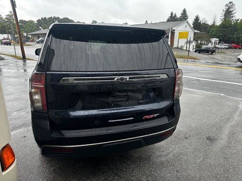 Used 2021 Chevrolet Tahoe RST w/ Luxury Package AWD/4WD image 3