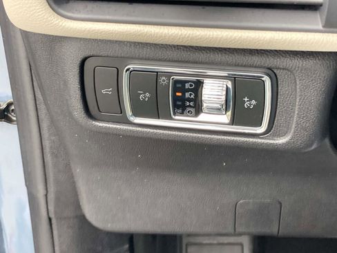 Certified 2025 Lincoln Corsair Reserve w/ Towing Package FWD image 30
