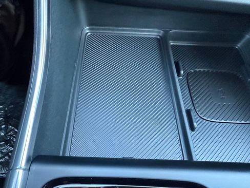 Used 2026 Kia Carnival SX Prestige image 28