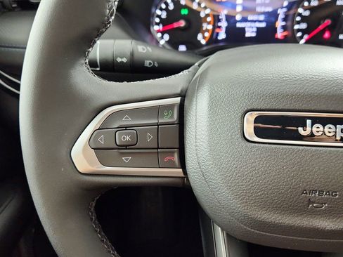 New 2025 Jeep Compass Latitude w/ Altitude Special Edition image 11