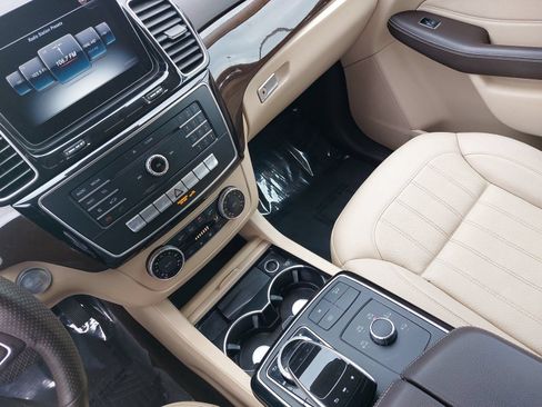 Used 2018 Mercedes-Benz GLE 350 4MATIC image 24