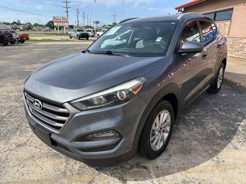 Used 2016 Hyundai Tucson SE w/ Option Group 02 FWD image 5