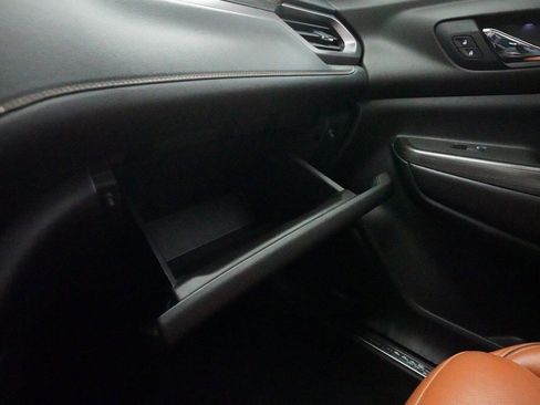 Used 2019 GMC Acadia SLT image 30