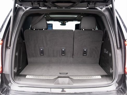 Used 2024 GMC Yukon Denali w/ Denali Reserve Package image 28