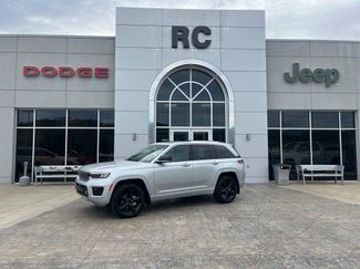 Used 2023 Jeep Grand Cherokee Overland video 1