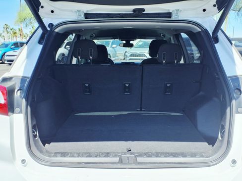 Used 2019 Chevrolet Equinox LT image 8