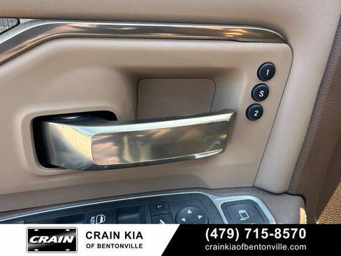 Used 2022 RAM 3500 Limited AWD/4WD image 17