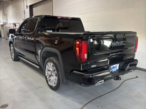 Used 2024 GMC Sierra 1500 Denali AWD/4WD image 3