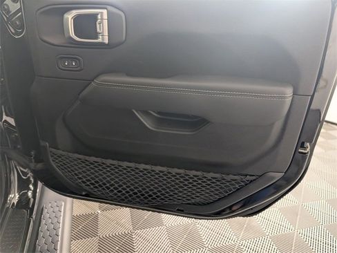 Certified 2023 Jeep Wrangler Sahara w/ Cold Weather Group image 33