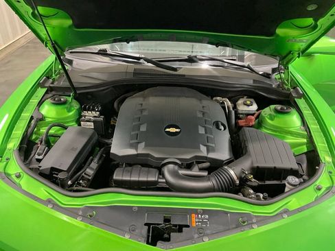 Used 2011 Chevrolet Camaro LT w/ White Stripe Package RWD image 9