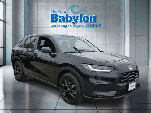 Used 2023 Honda HR-V Sport image 6