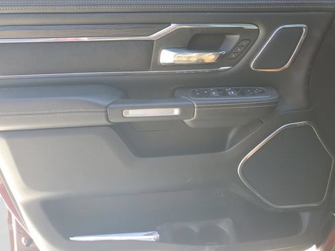Used 2023 RAM 1500 Laramie AWD/4WD image 19
