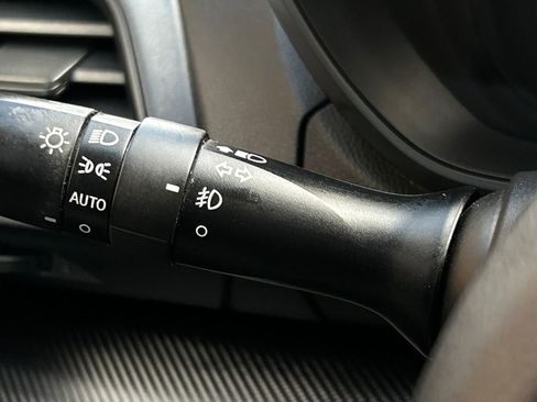 Used 2019 Subaru Crosstrek 2.0i Premium w/ Popular Package #4 image 23