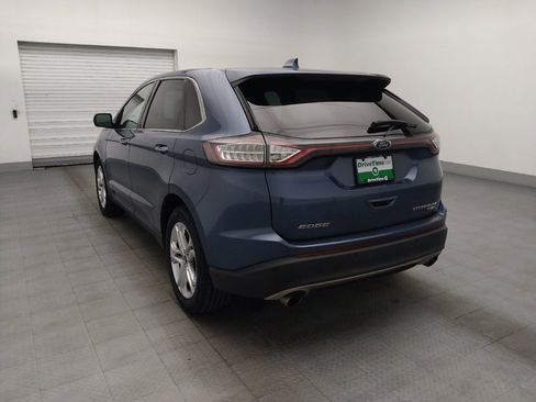 Used 2018 Ford Edge Titanium w/ Ford Safe & Smart Package FWD image 5