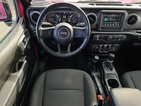 Used 2022 Jeep Wrangler Unlimited Sport image 11