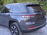 Used 2023 Jeep Grand Cherokee 4WD 4xe image 2