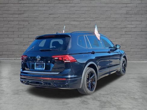 Used 2023 Volkswagen Tiguan SE R-Line FWD image 10