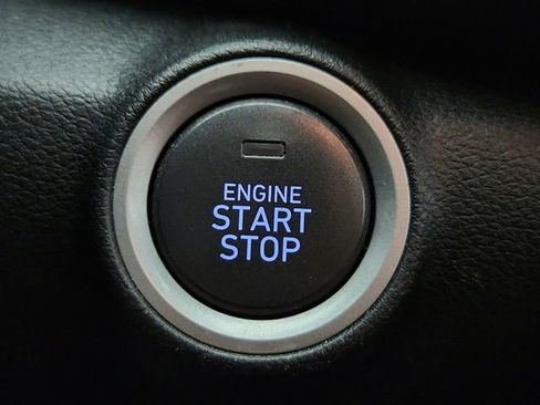 Used 2019 Hyundai Kona Limited image 32