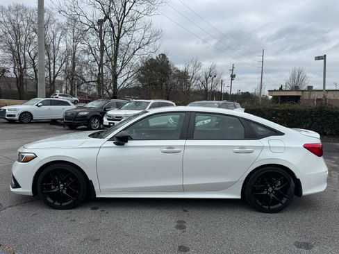 Used 2023 Honda Civic Sport image 4