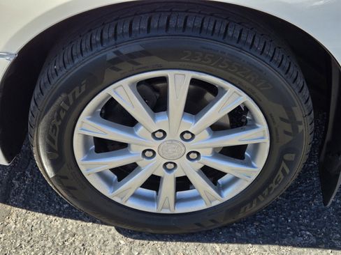 Used 2009 Buick Lucerne CXL image 6