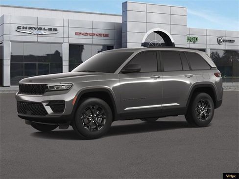 New 2025 Jeep Grand Cherokee Laredo image 2