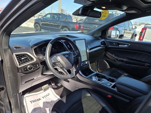 Certified 2024 Ford Edge ST-Line AWD/4WD image 2