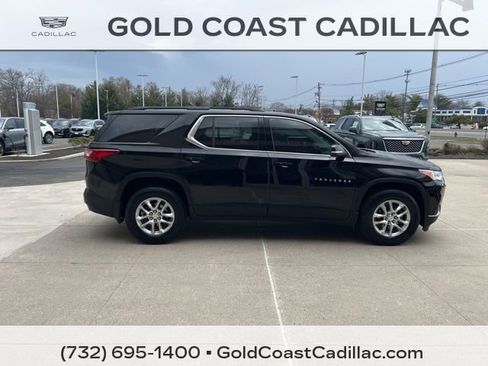 Used 2021 Chevrolet Traverse LT image 4