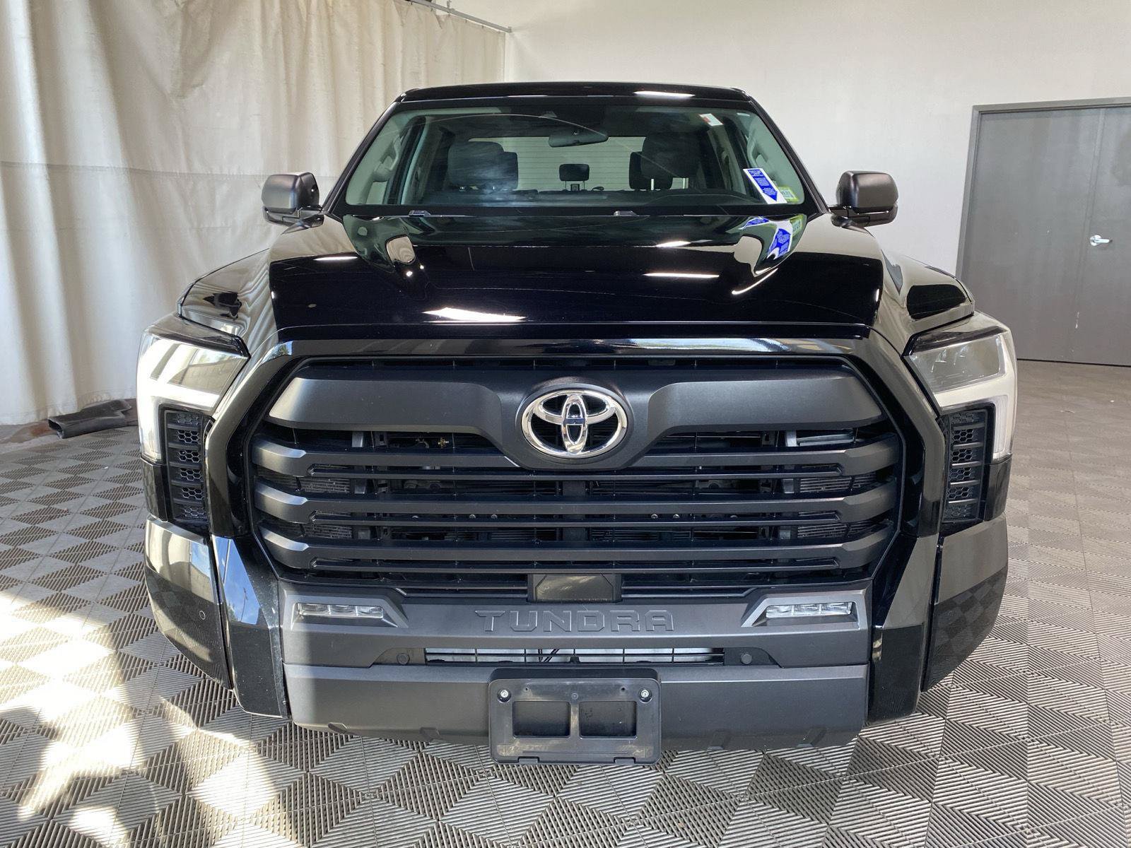Used 2023 Toyota Tundra SR5 w/ SR5 Convenience Package AWD/4WD image 3