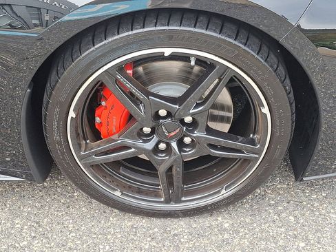 Used 2022 Chevrolet Corvette Stingray Premium Conv w/ Z51 Performance Package image 8