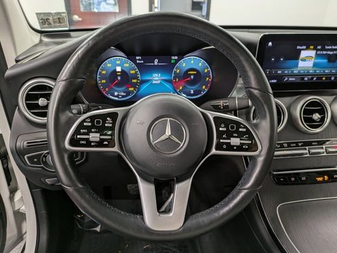 Used 2021 Mercedes-Benz GLC 300 4MATIC image 19
