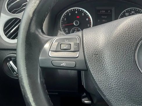 Used 2017 Volkswagen Tiguan S FWD image 18