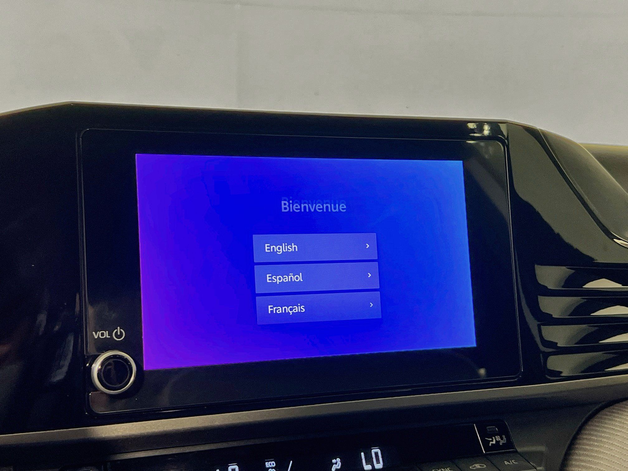 Used 2025 Toyota Camry SE FWD image 27