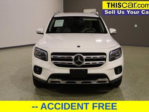 Used 2022 Mercedes-Benz GLB 250 image 2