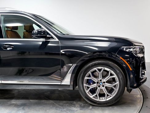 Used 2022 BMW X7 xDrive40i w/ Executive Package AWD/4WD image 21