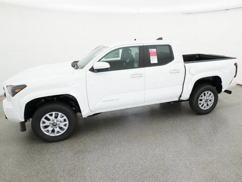 New 2026 Toyota Tacoma SR5 RWD image 5