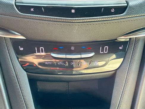 Used 2020 Cadillac XT5 Sportv AWD/4WD image 16