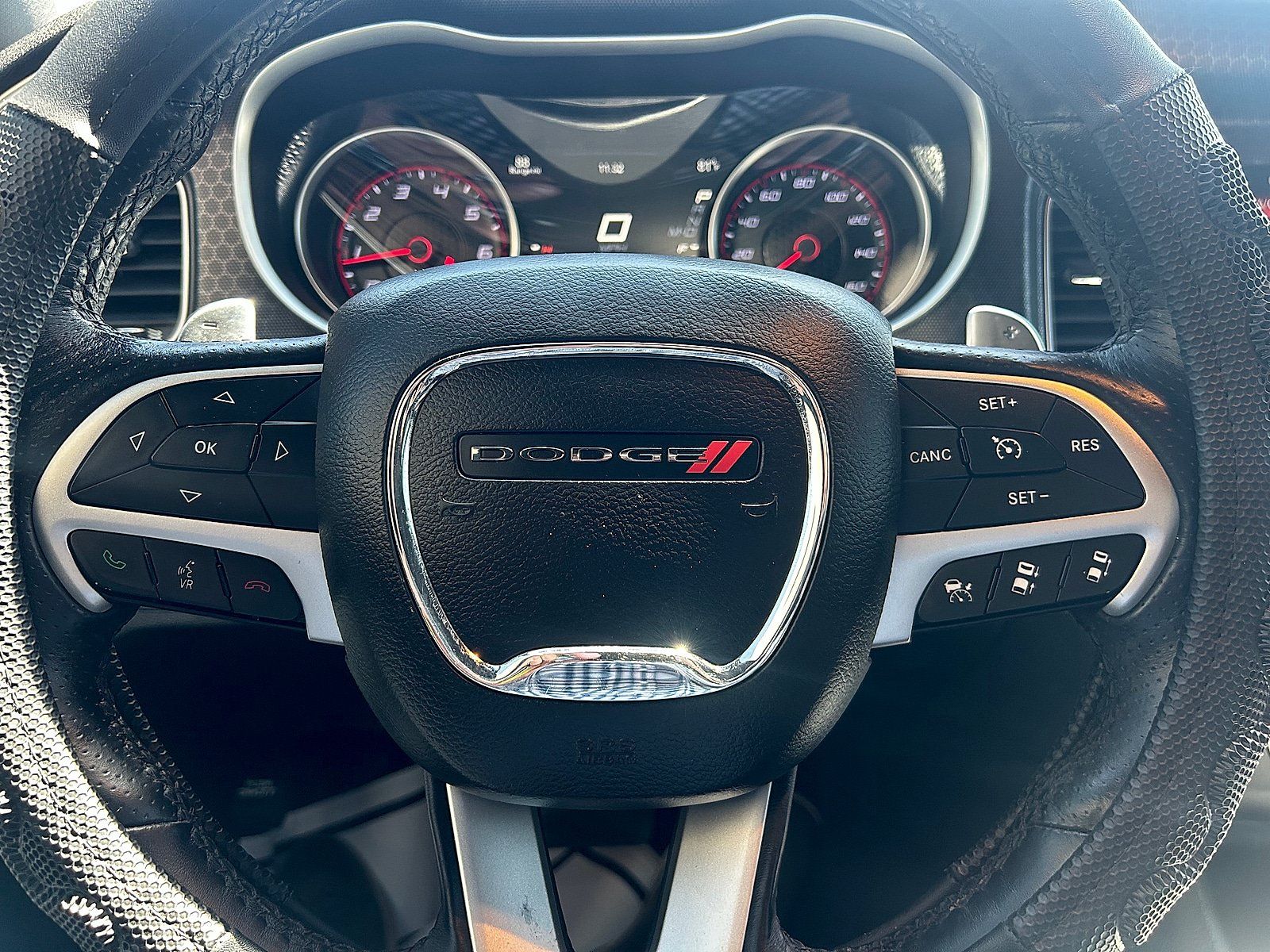 Used 2016 Dodge Charger R/T RWD image 15