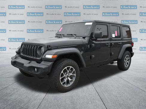 Used 2024 Jeep Wrangler Sport S image 10