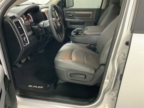 Used 2019 RAM 1500 Classic SLT image 16