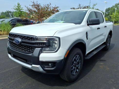 Used 2024 Ford Ranger XLT w/ Equipment Group 301A High AWD/4WD image 3