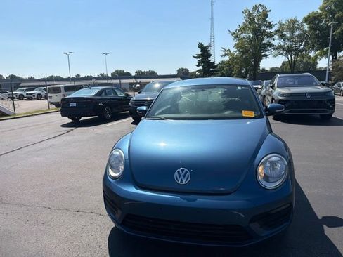 Used 2019 Volkswagen Beetle 2.0T S FWD image 6