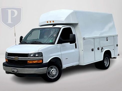 New 2024 Chevrolet Express 3500 w/ Power Convenience Package image 2