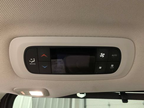 Used 2021 Chrysler Pacifica Limited w/ Premium & Safety Sphere Group AWD/4WD image 22