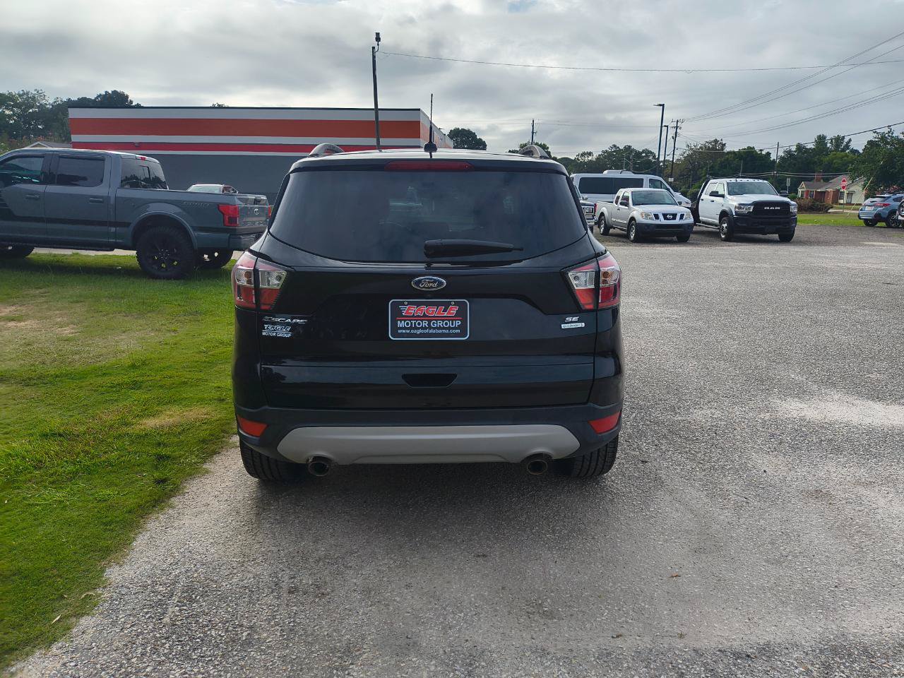 Used 2018 Ford Escape SE FWD image 7
