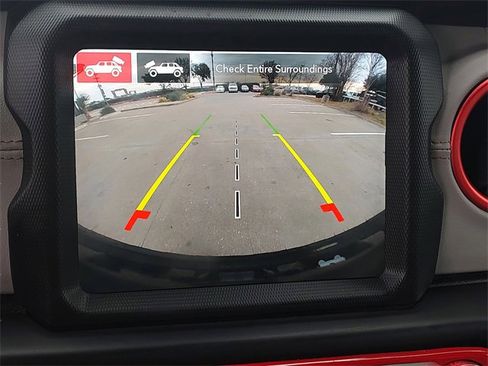 Certified 2022 Jeep Wrangler Unlimited Sahara image 20