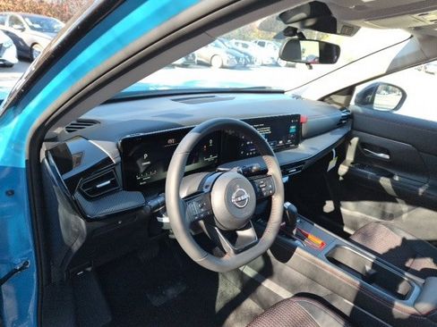 New 2026 Nissan Kicks SR image 15