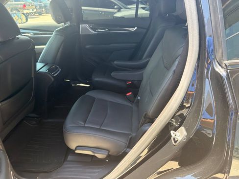 Used 2022 Cadillac XT6 Sport w/ Technology Package AWD/4WD image 14