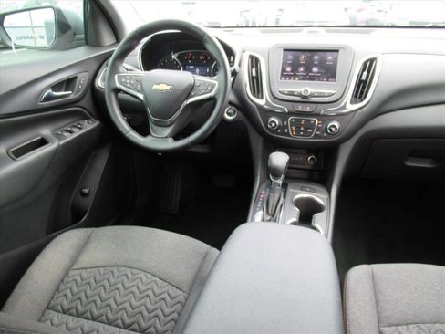 Certified 2024 Chevrolet Equinox LT image 10