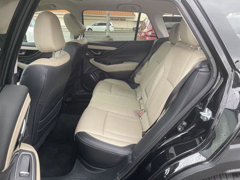 Used 2023 Subaru Outback Limited image 15